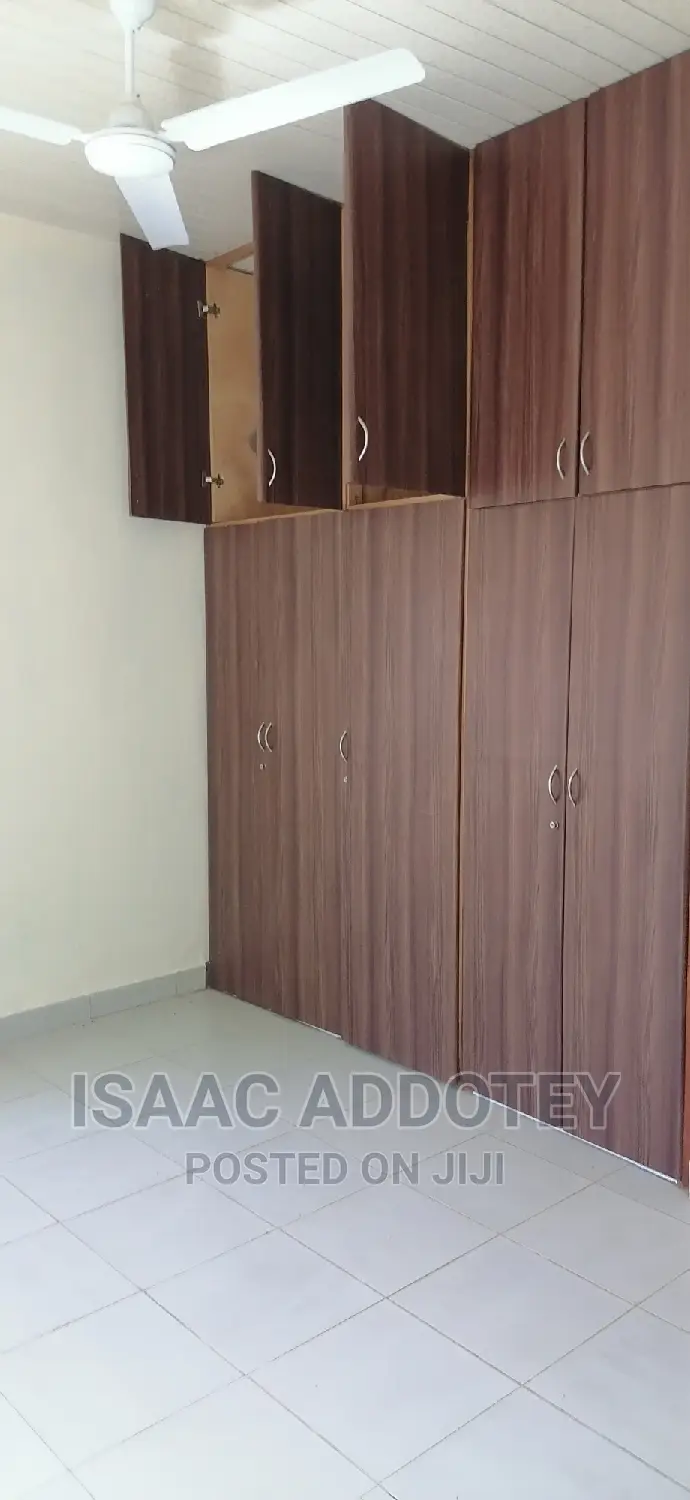 3bdrm House in Spintex 18 for rent