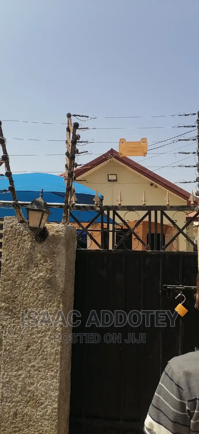 3bdrm House in Spintex 18 for rent