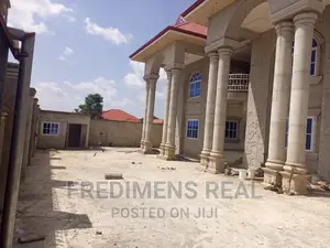 5bdrm House in Fredimens Real, Kumasi Metropolitan for sale