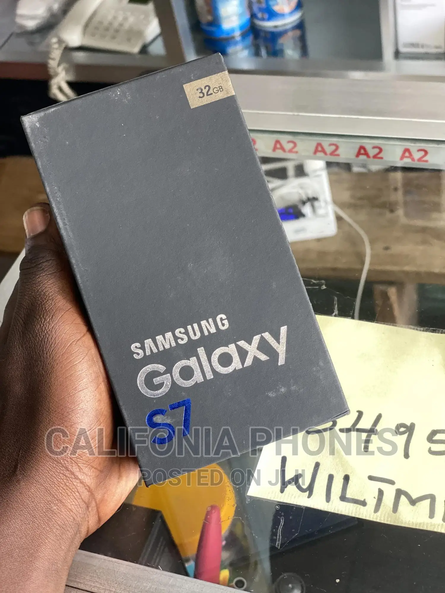New Samsung Galaxy S7 32 GB Black