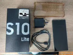 New Samsung Galaxy S10 Lite 128 GB Black