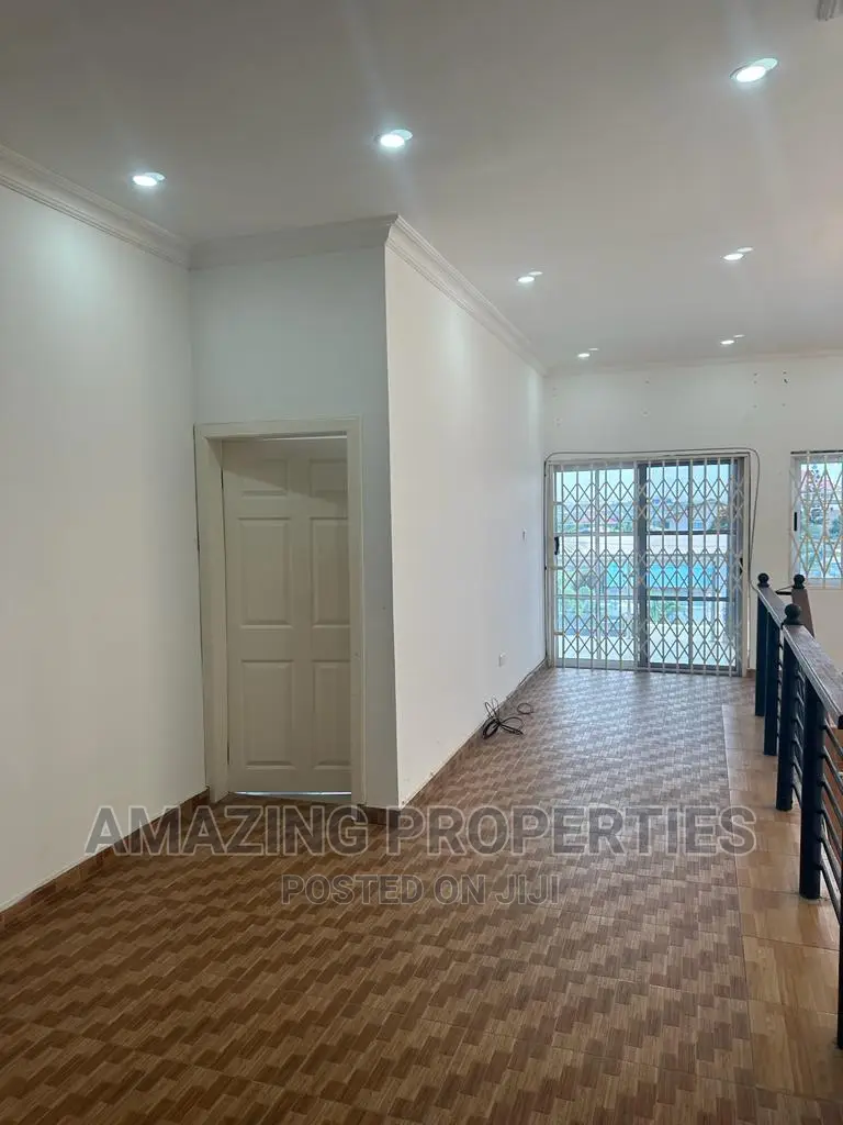 4bdrm House in Spintex for rent