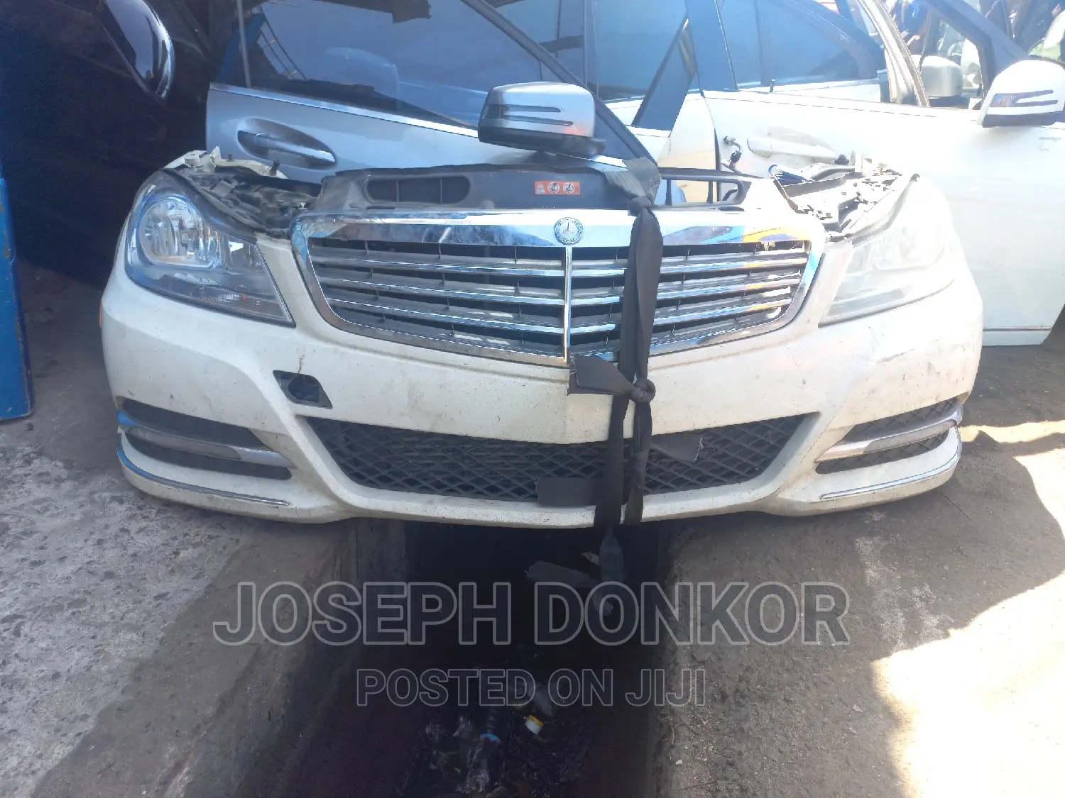 W204 C250 Front Cut
