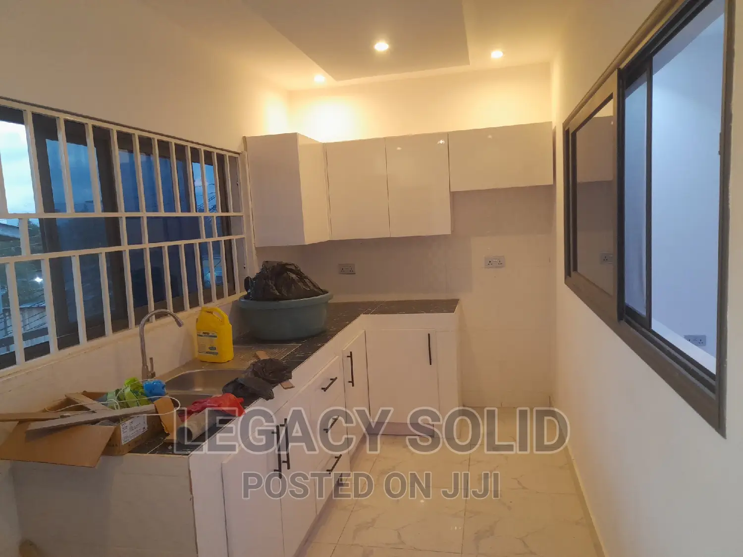 2bdrm Apartment in Legacy Solid Real, New Town for rent