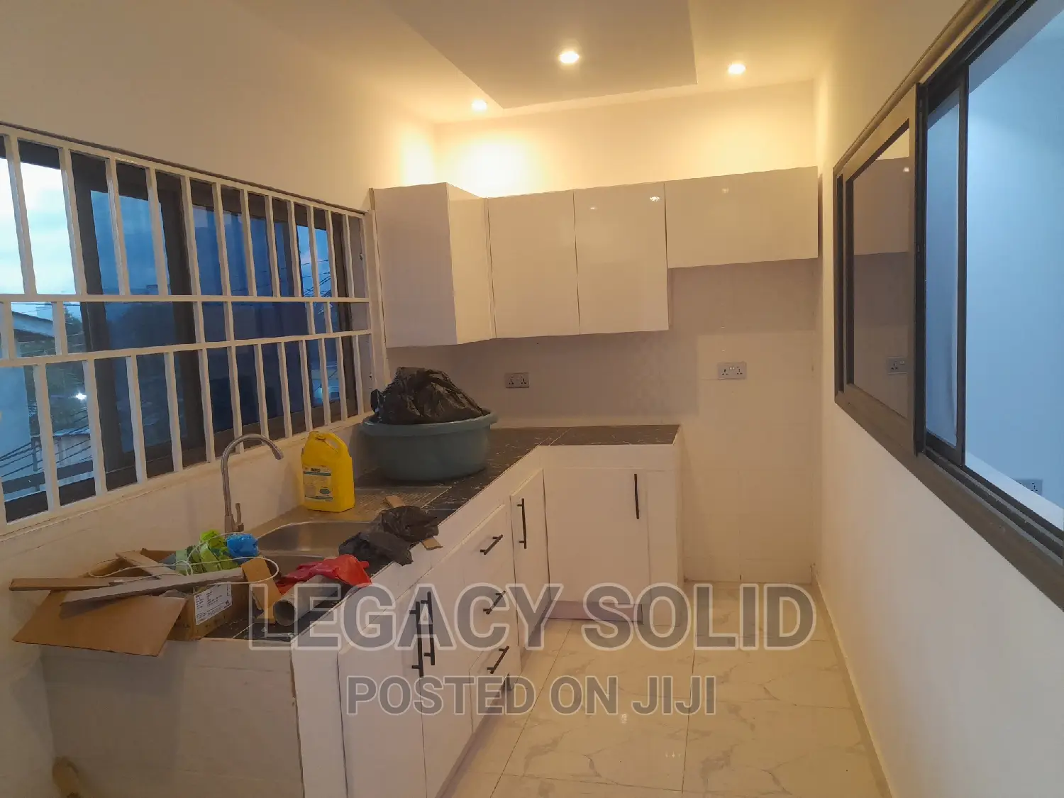 2bdrm Apartment in Legacy Solid Real, New Town for rent