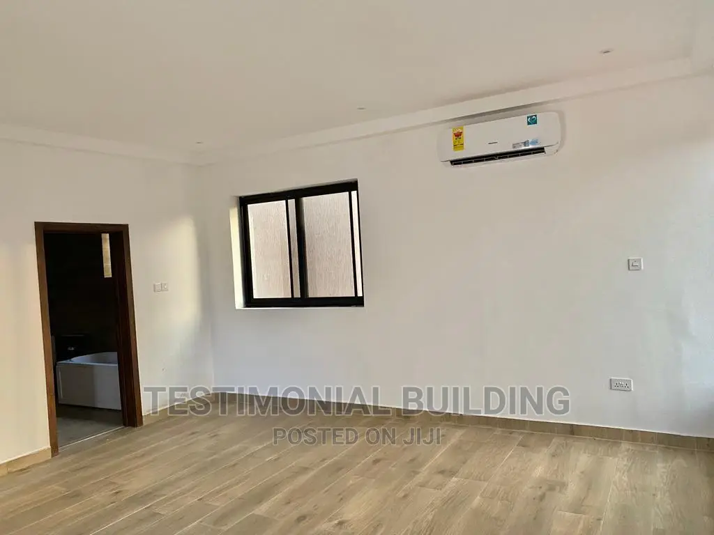 4bdrm House in Testimonial Building, A&C Mall Area for sale