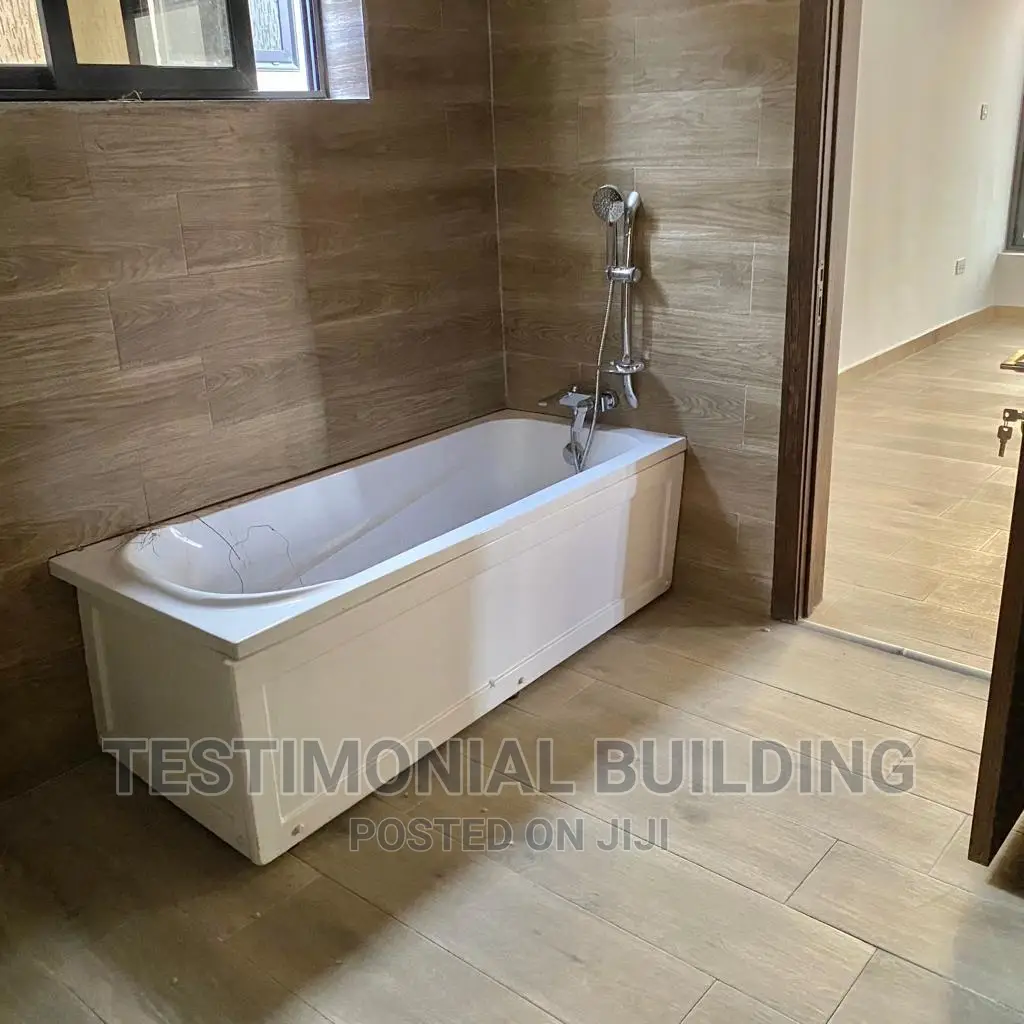 4bdrm House in Testimonial Building, A&C Mall Area for sale