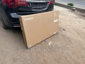Crystal Uhd Smart Voice Assistant Samsung 55”Bu8000