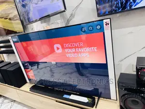 Samsung UHD 65”Bu8000 Tv 
