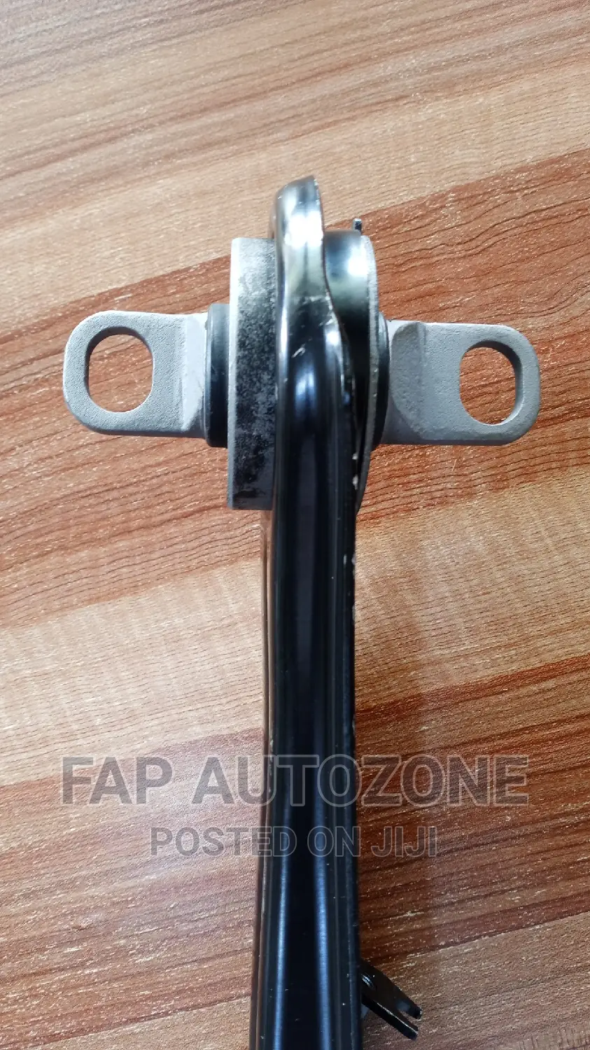 01385. Original Chrysler 200 Control Arm From Usa. Sk524495