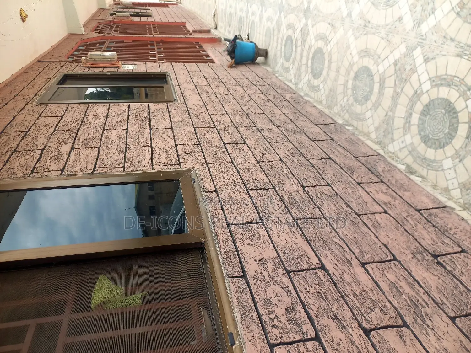 1bdrm Duplex in De-Icons Real Estate, Kasoa for rent