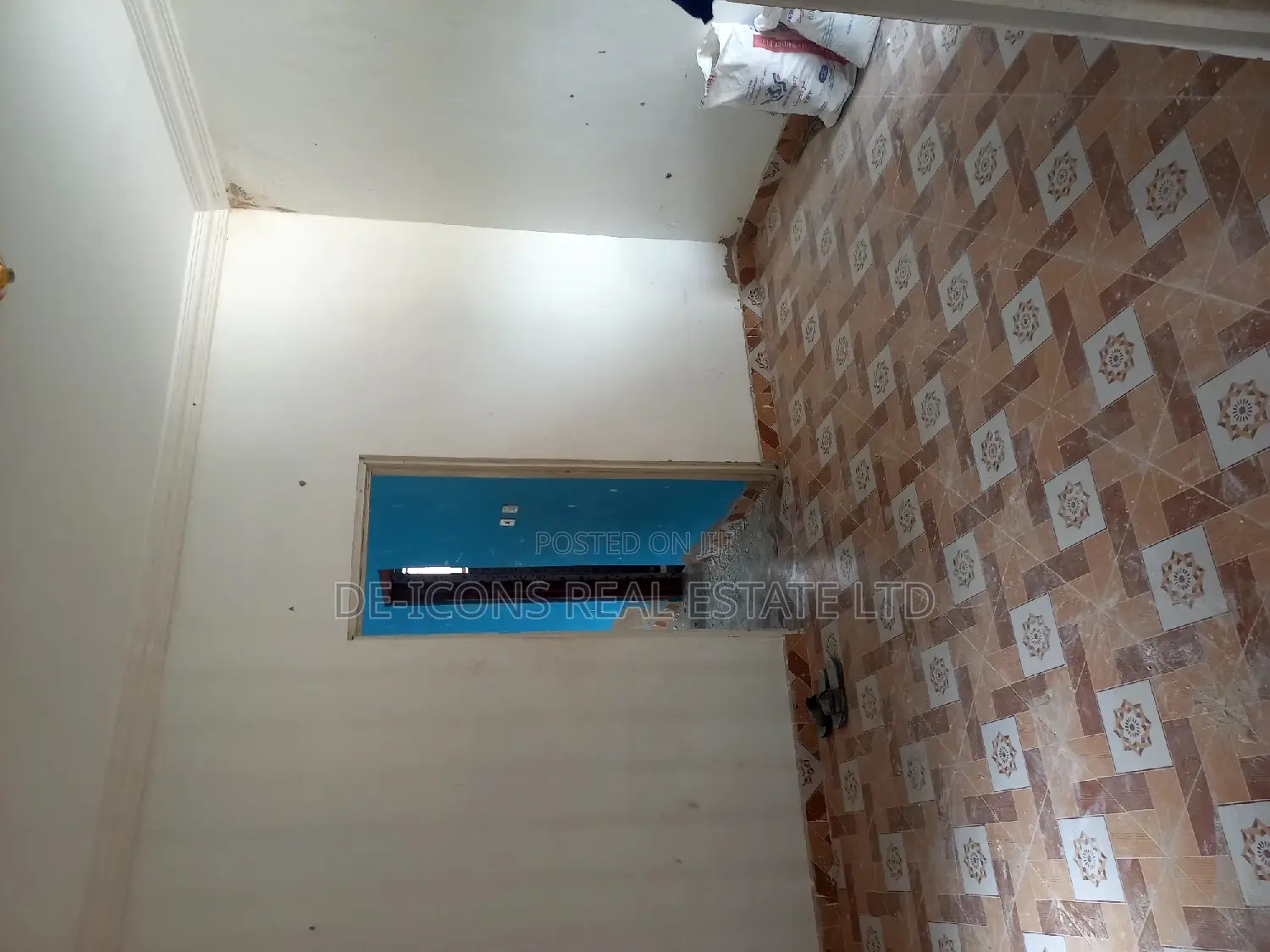 1bdrm Duplex in De-Icons Real Estate, Kasoa for rent