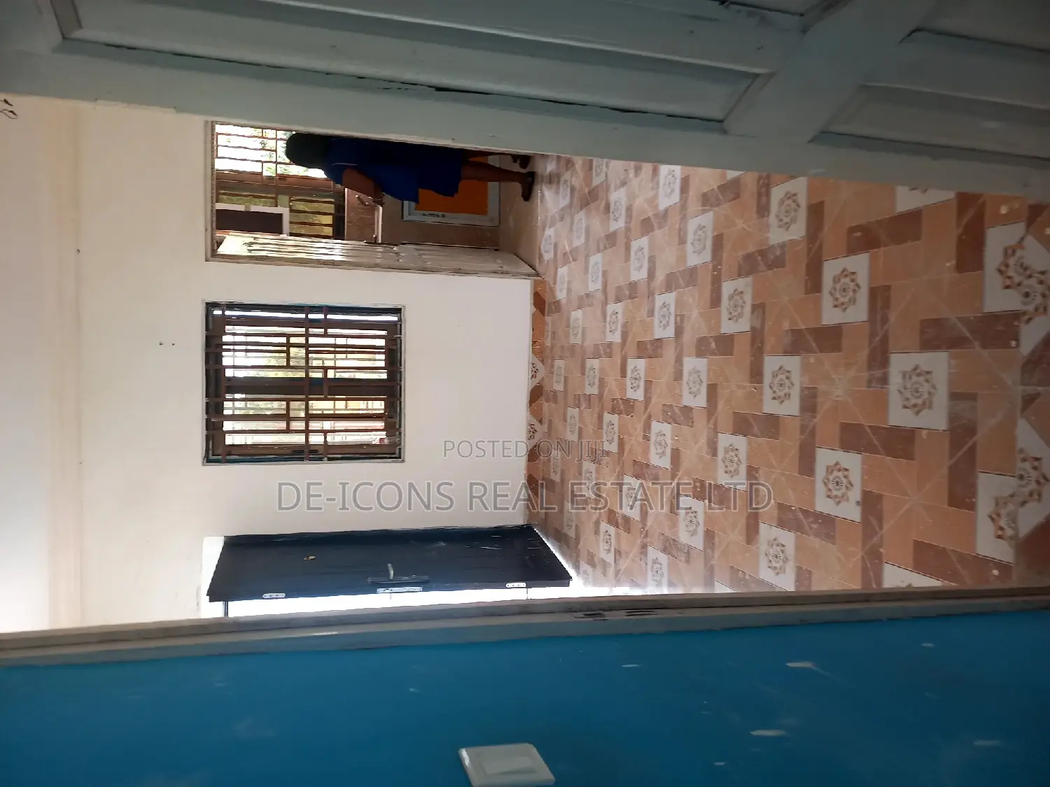 1bdrm Duplex in De-Icons Real Estate, Kasoa for rent
