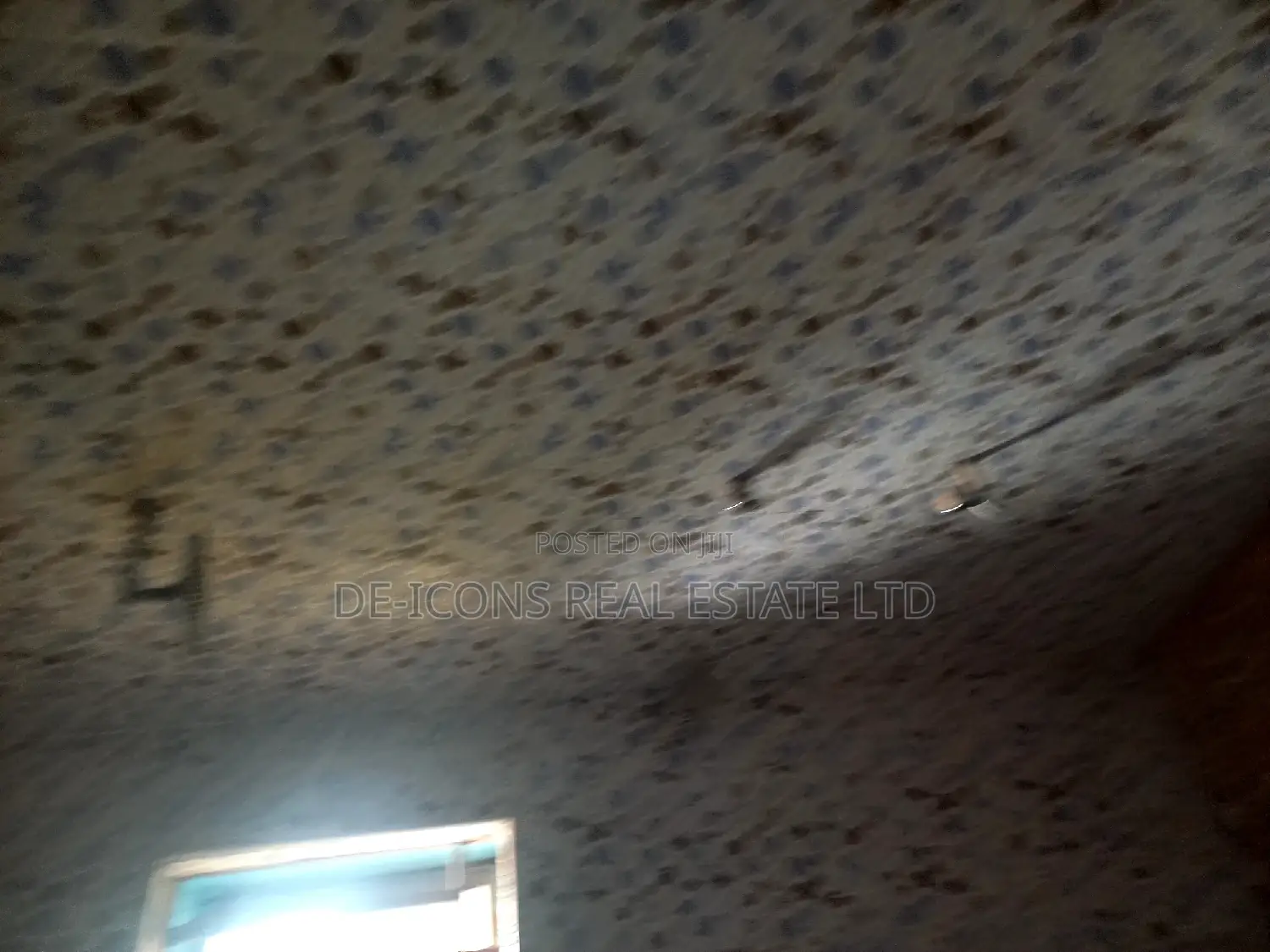 1bdrm Duplex in De-Icons Real Estate, Kasoa for rent