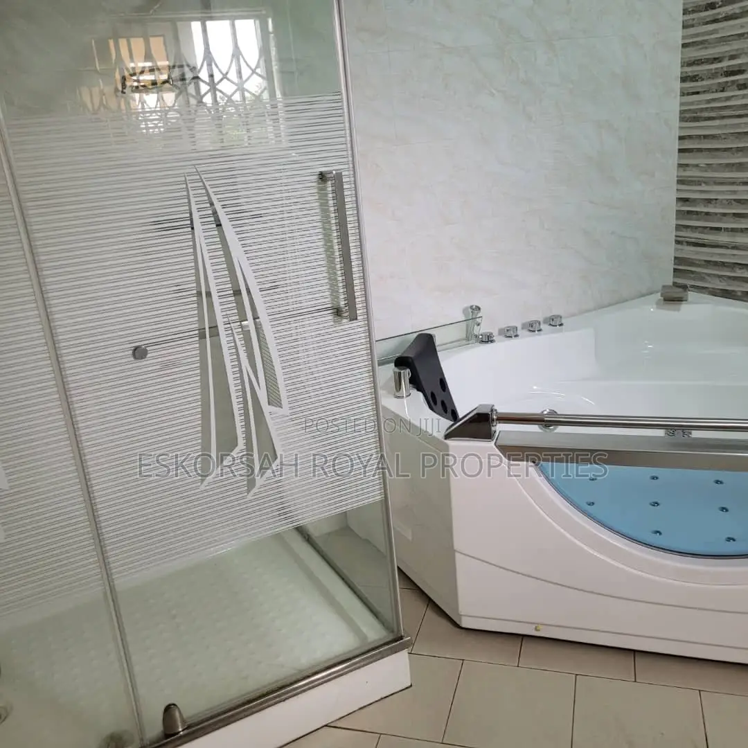 4bdrm House in East Legon for rent
