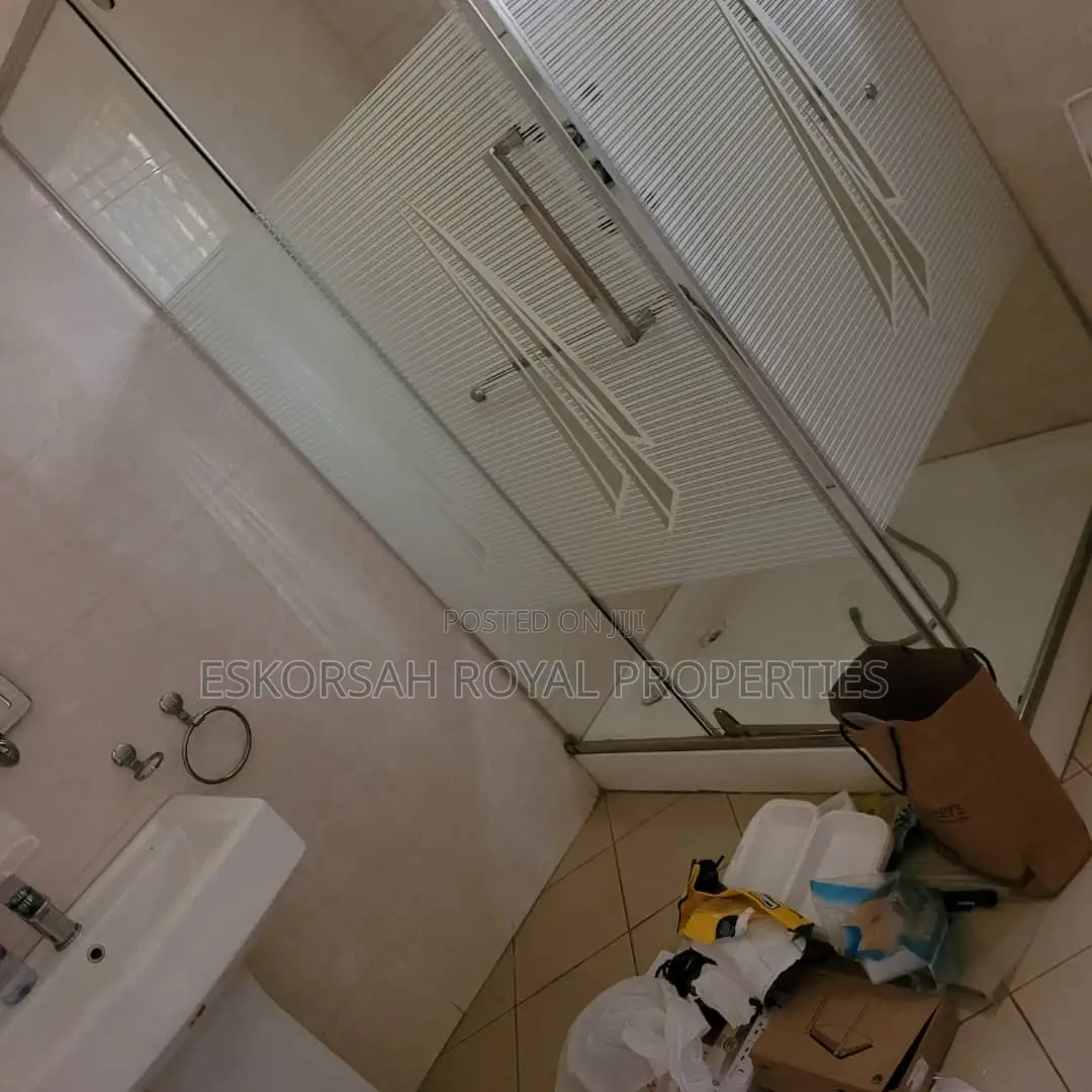 4bdrm House in East Legon for rent