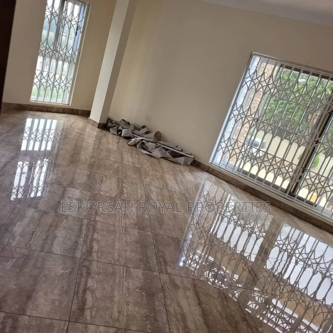 4bdrm House in East Legon for rent
