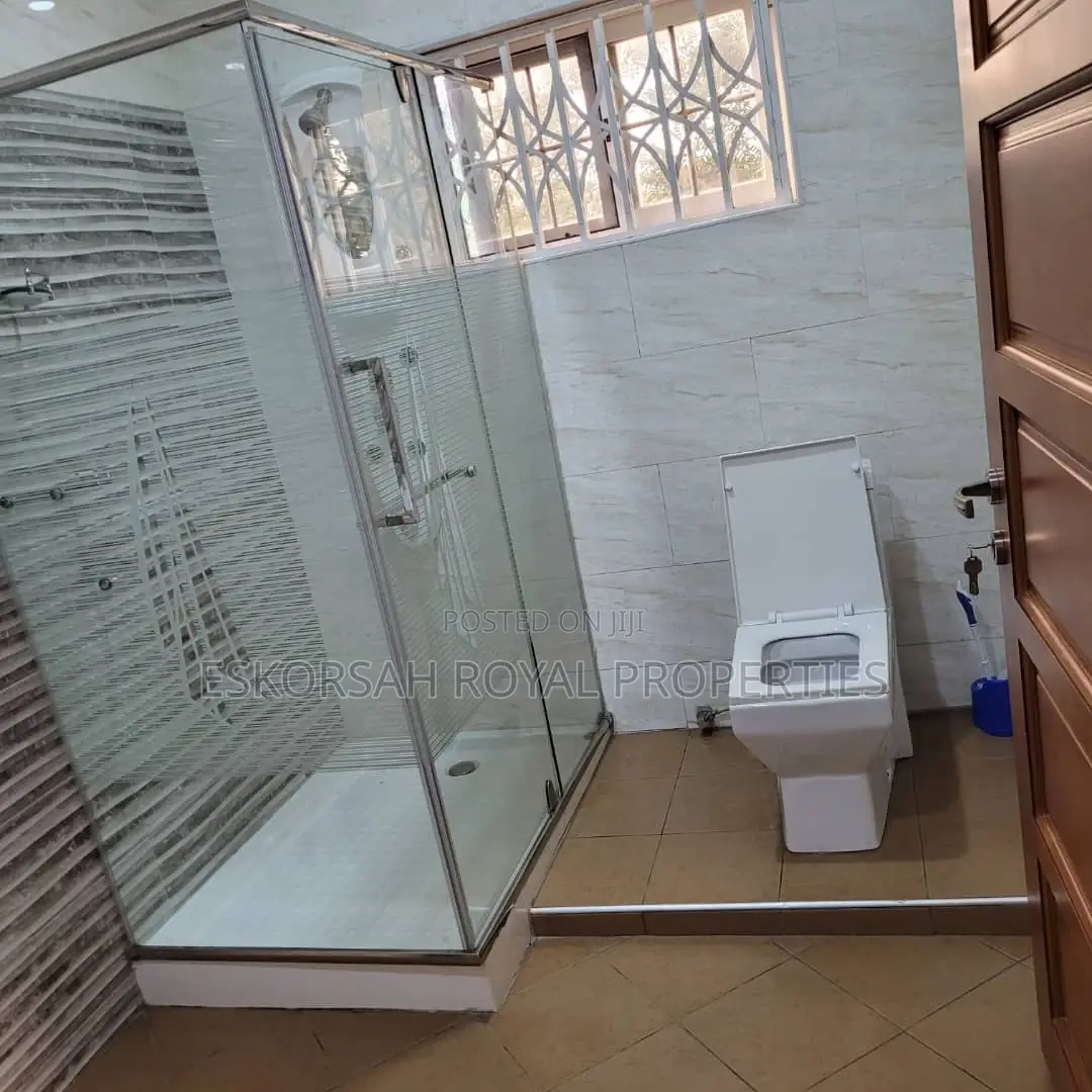 4bdrm House in East Legon for rent