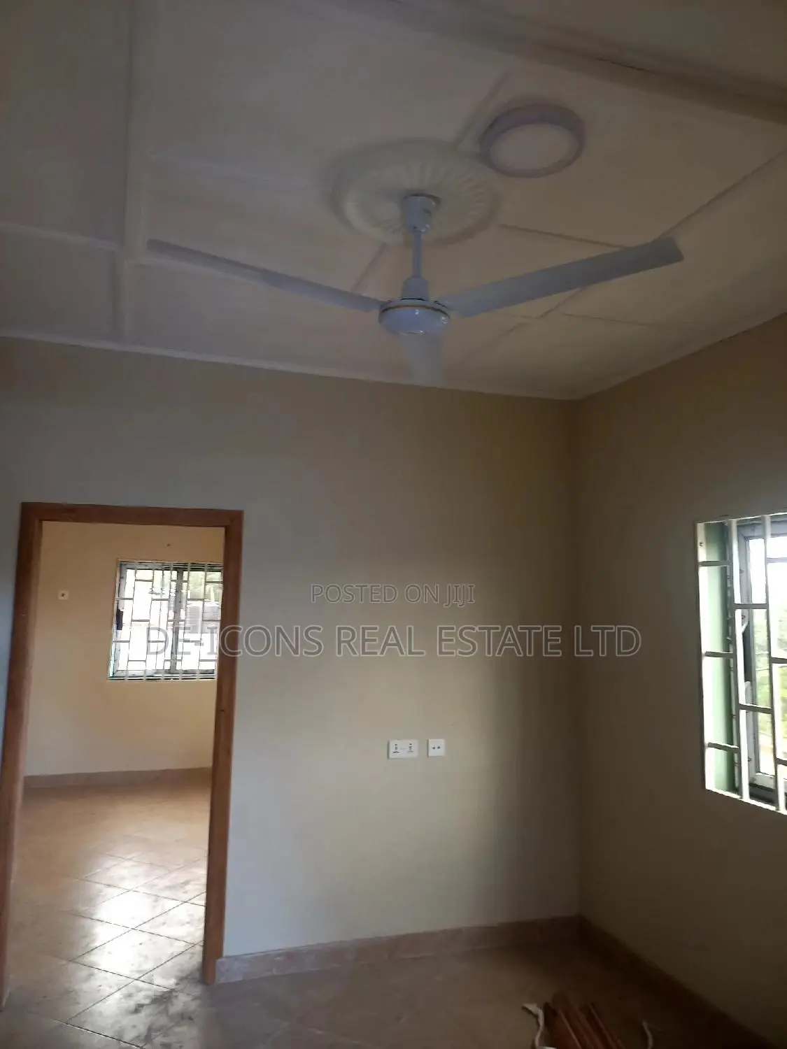 1bdrm Duplex in De-Icons Real Estate, Kasoa for rent