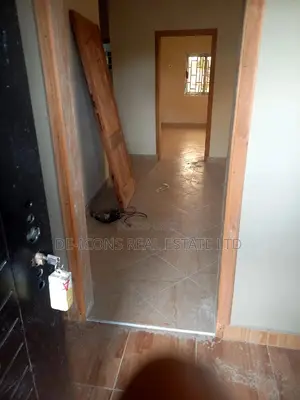 1bdrm Duplex in De-Icons Real Estate, Kasoa for rent