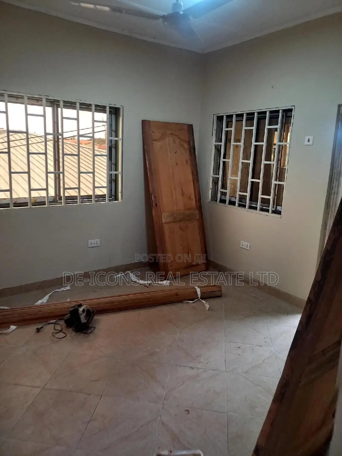 1bdrm Duplex in De-Icons Real Estate, Kasoa for rent