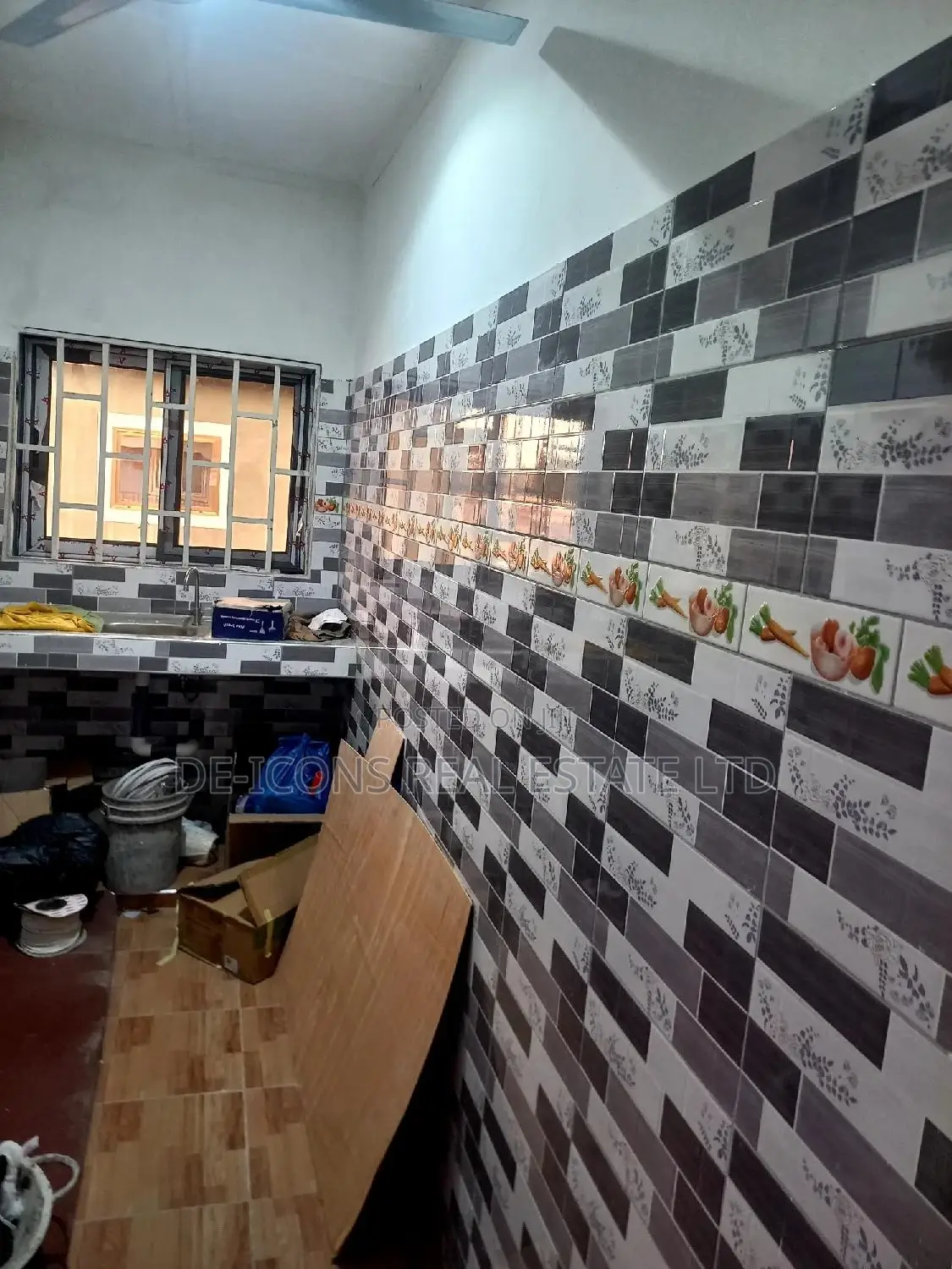 1bdrm Duplex in De-Icons Real Estate, Kasoa for rent