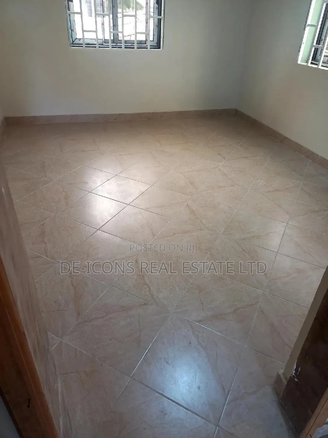 1bdrm Duplex in De-Icons Real Estate, Kasoa for rent