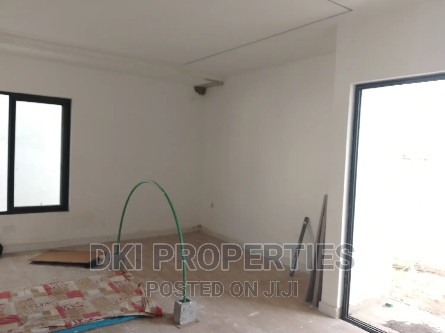 3bdrm House in Dki Properties, Oyibi for sale