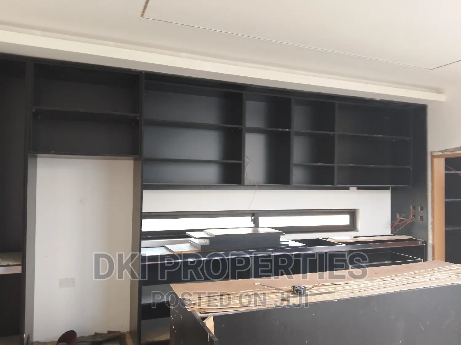 3bdrm House in Dki Properties, Oyibi for sale