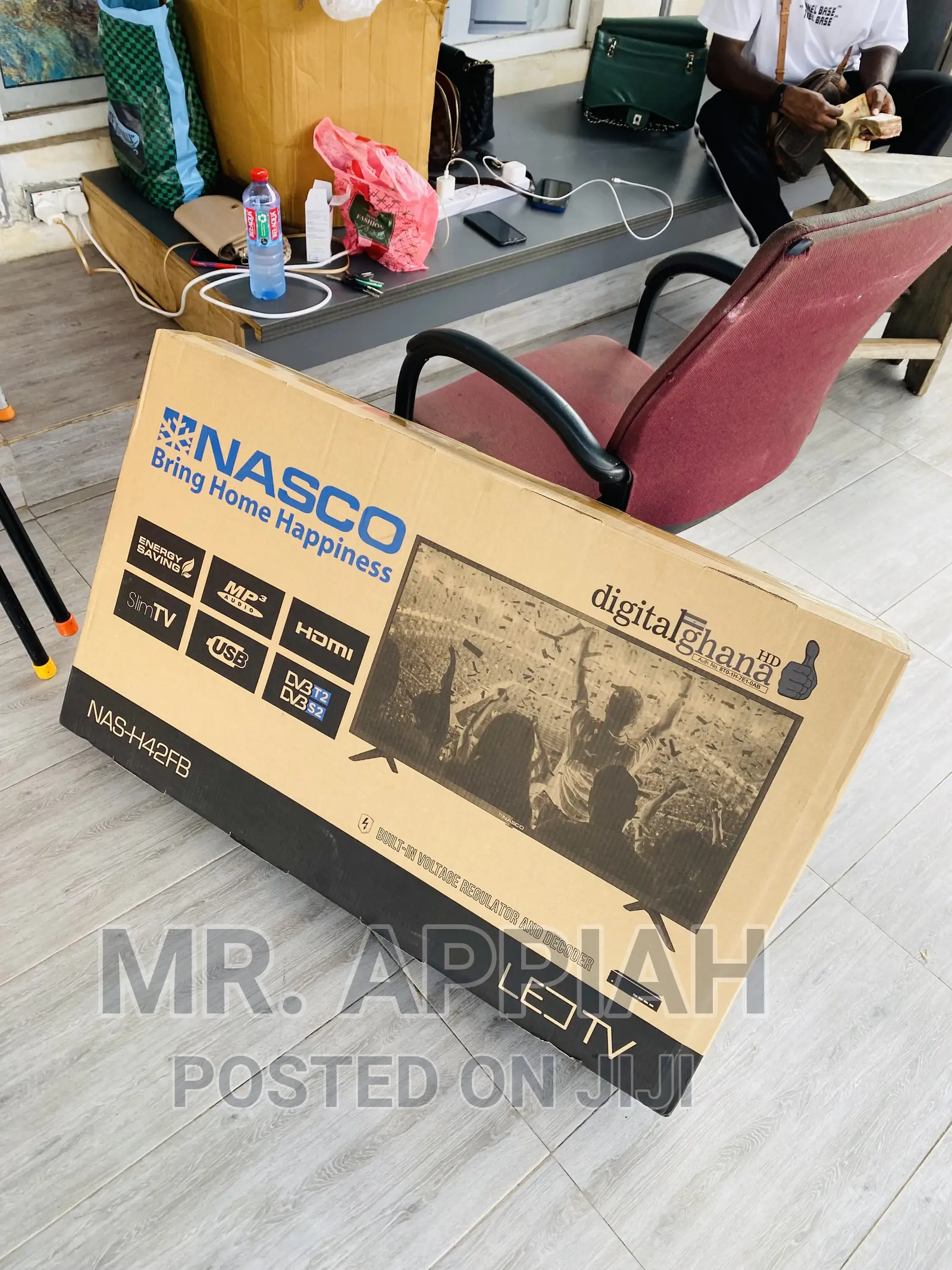 Free Standing Nasco 42 Inch Digital Satelite Tv( Black)
