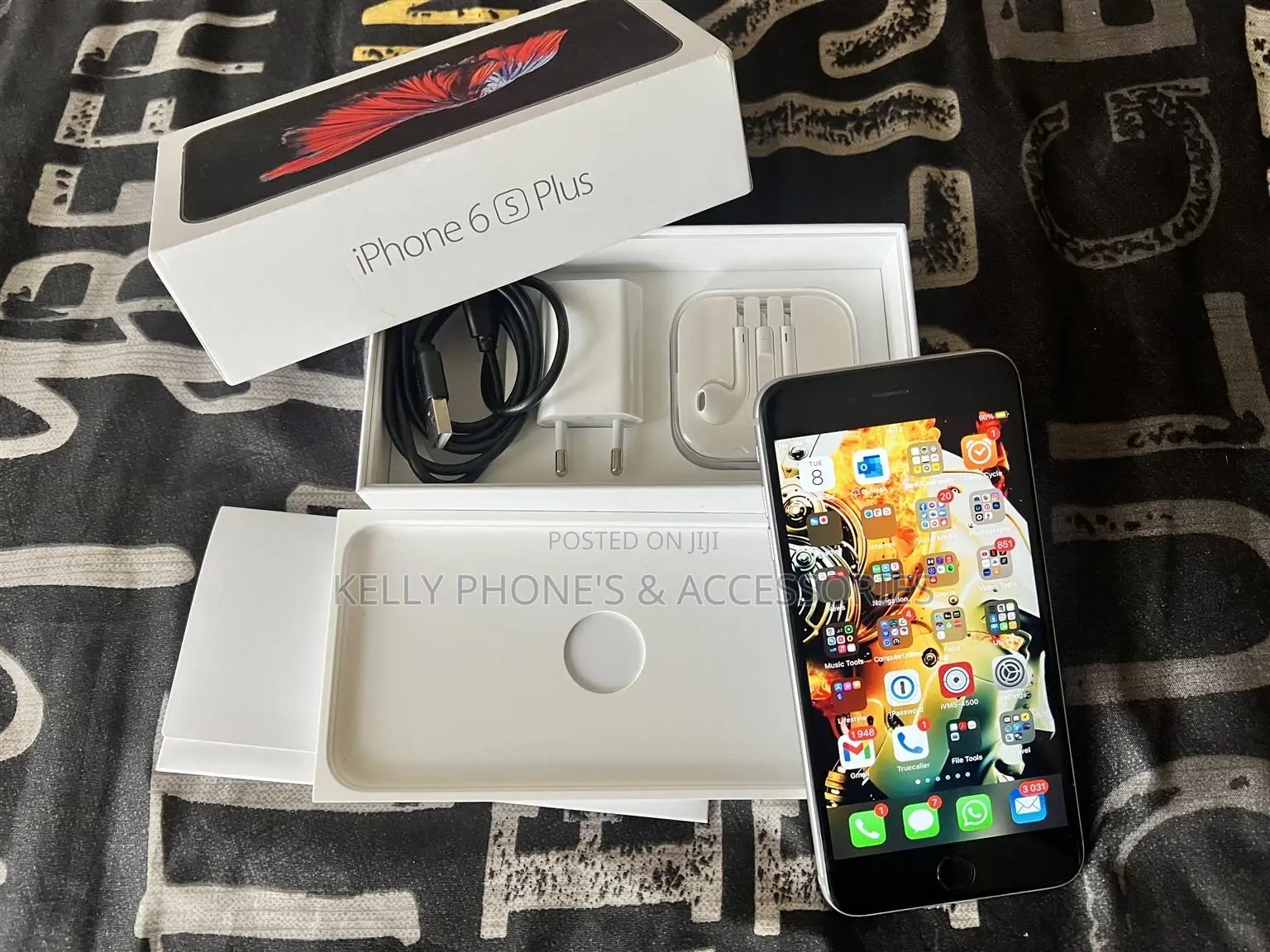 New Apple iPhone 6s Plus 32 GB Silver