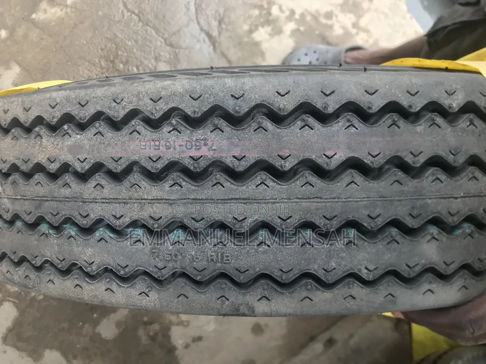 750R16 Stud