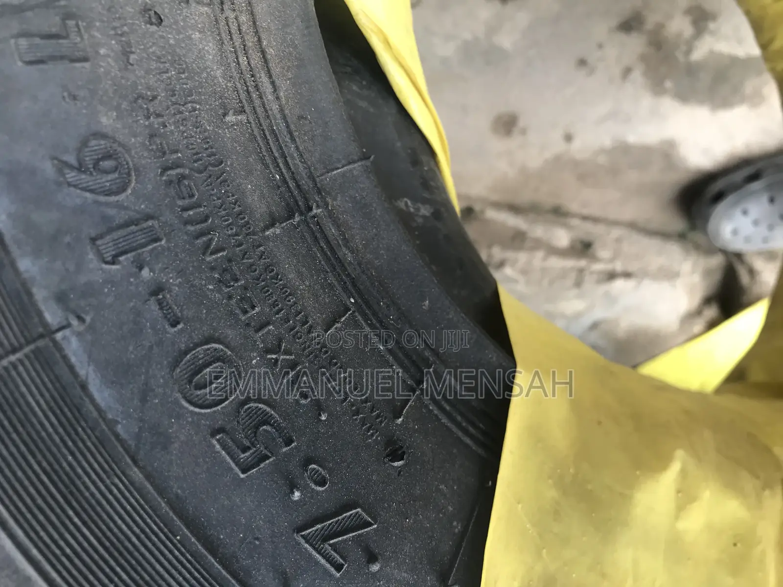 750R16 Stud