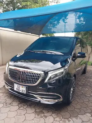 Mercedes Benz Vito Maybach for Rentals