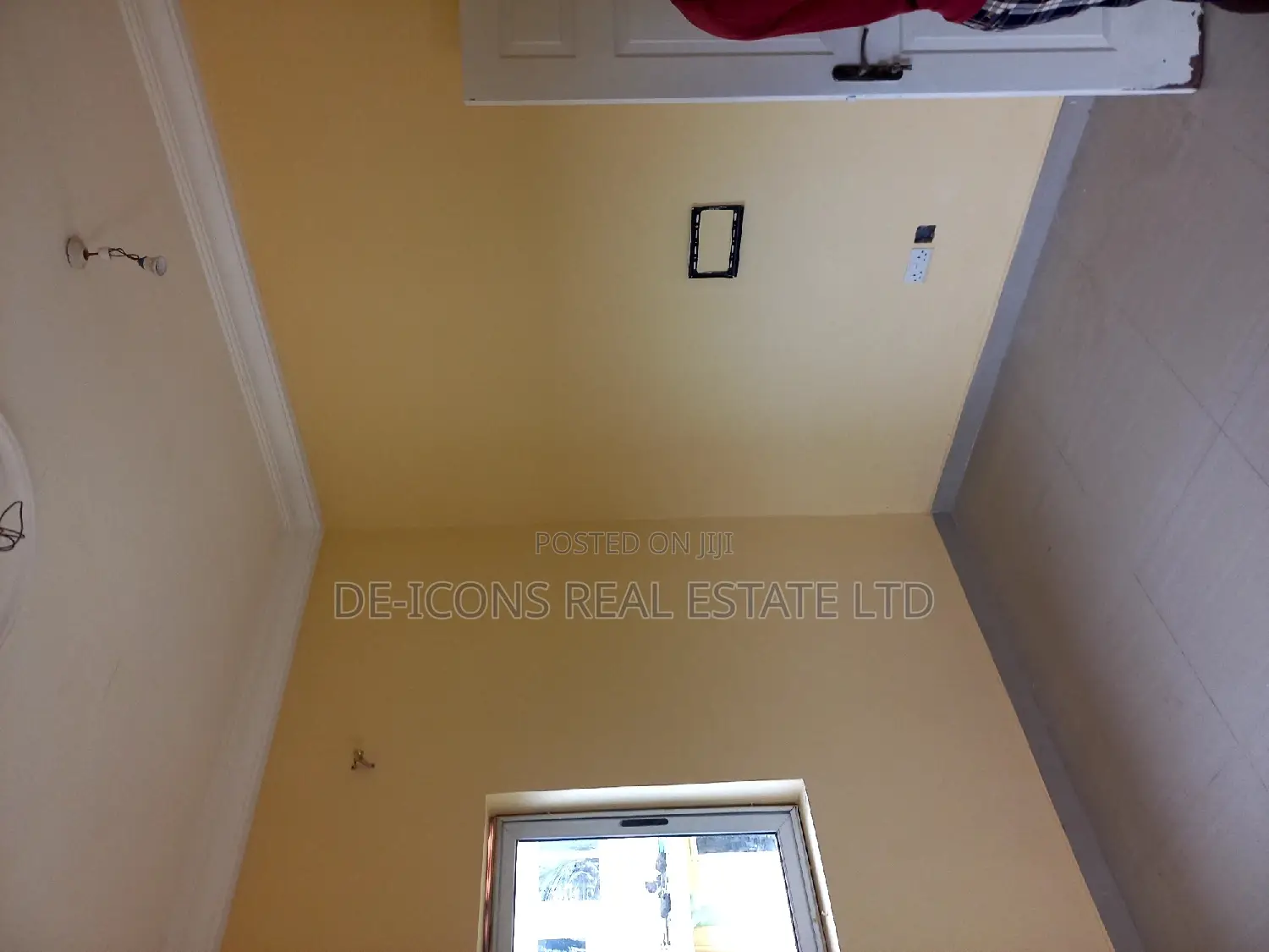2bdrm Duplex in De-Icons Real Estate, Kasoa for rent