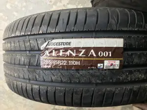 285/45r22 Brigdestone