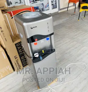 Sleek and Efficient PearlPWD-2116 FBL 3tray Water Dispenser