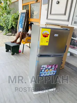 Chill Out With Pearl 20T 138ltr Top Freezer Fridge(Gray) 