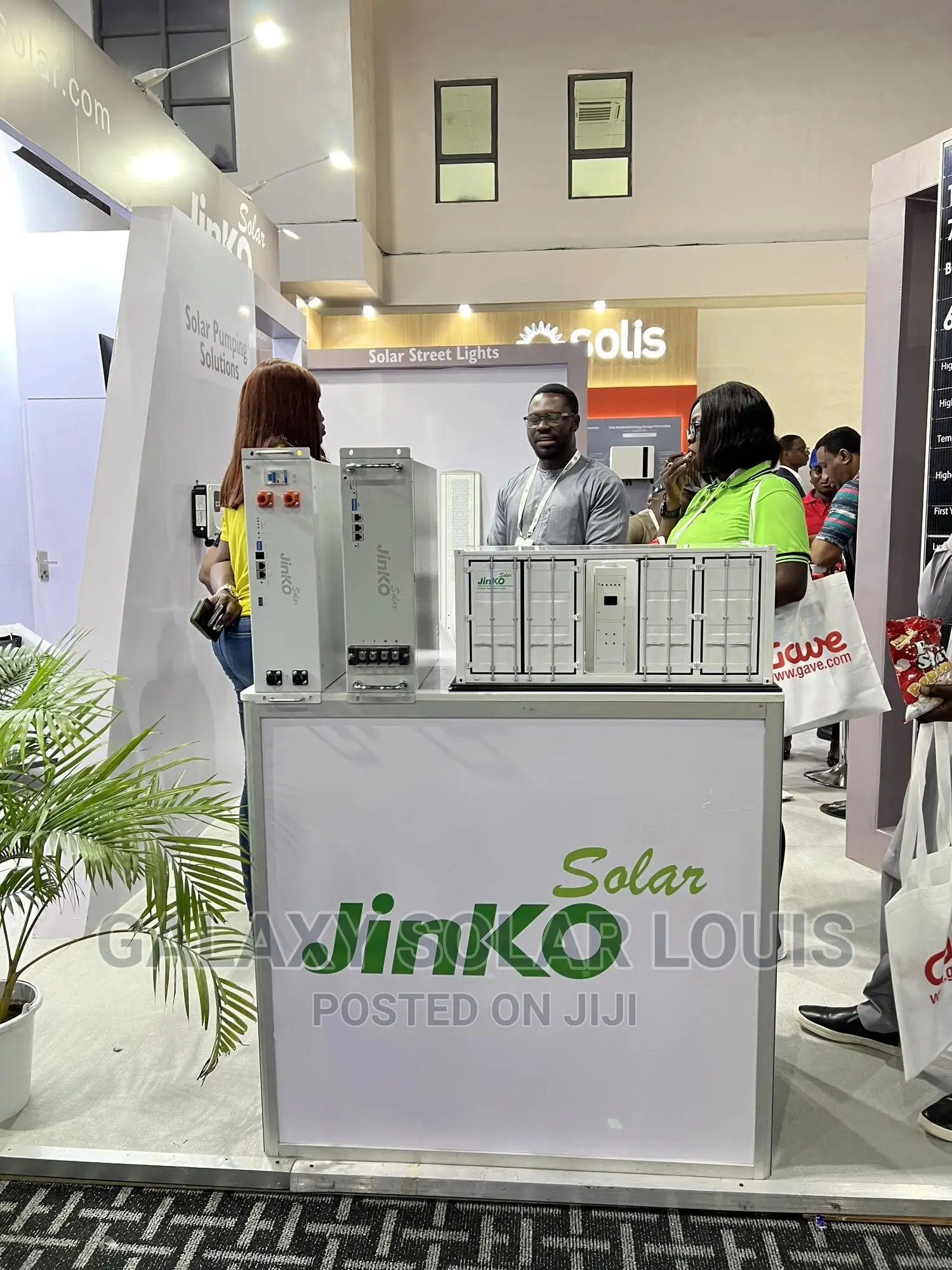 550w Jinko Solar Panel