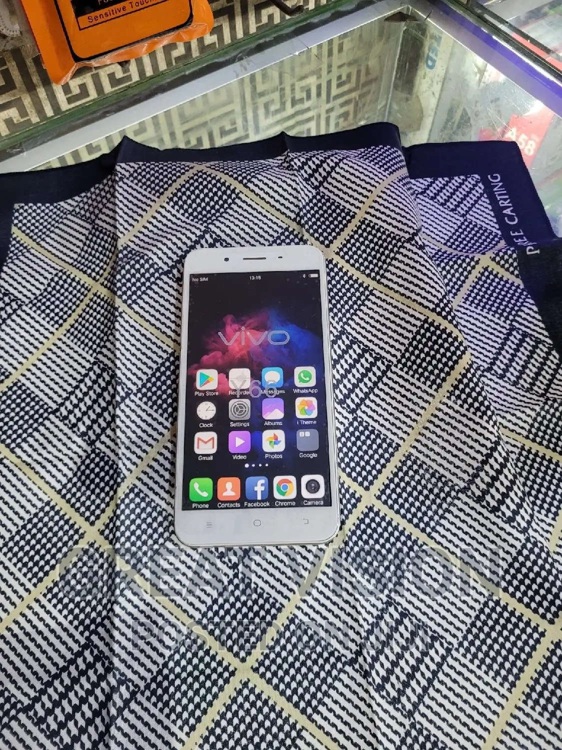 Vivo Y66i 32 GB Gold