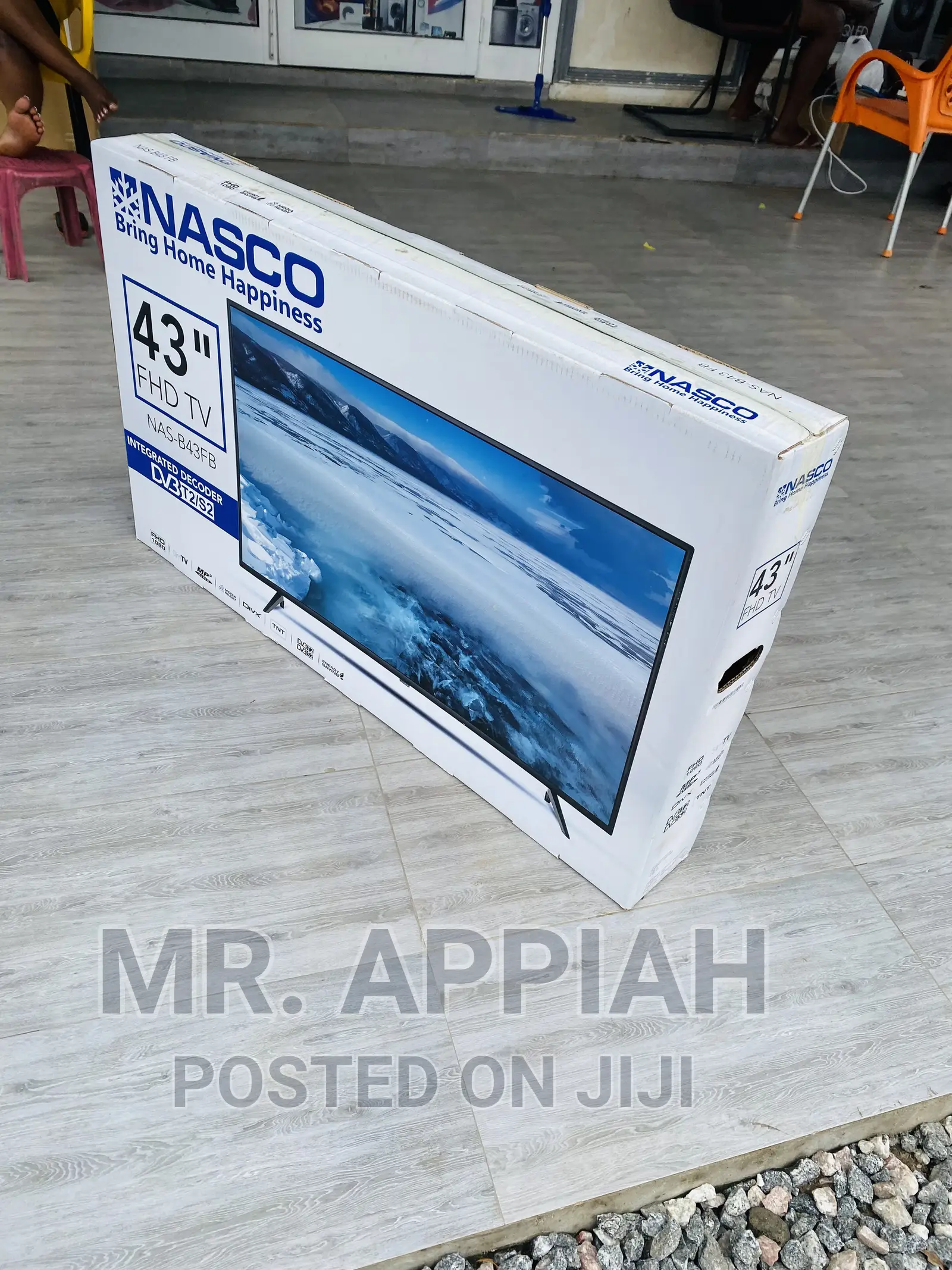 Sleek and Efficientnasco 43”Basic Black Digital Satelite Tv