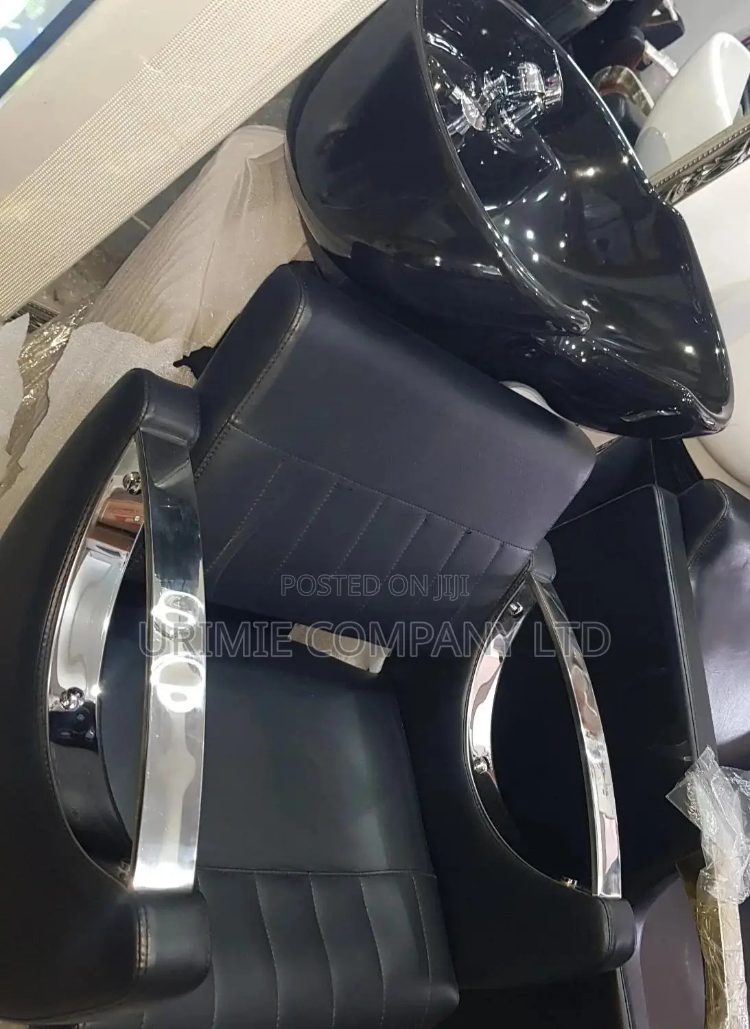 Silver Arm Solid Hair Washing Basin With Adjustable Seat