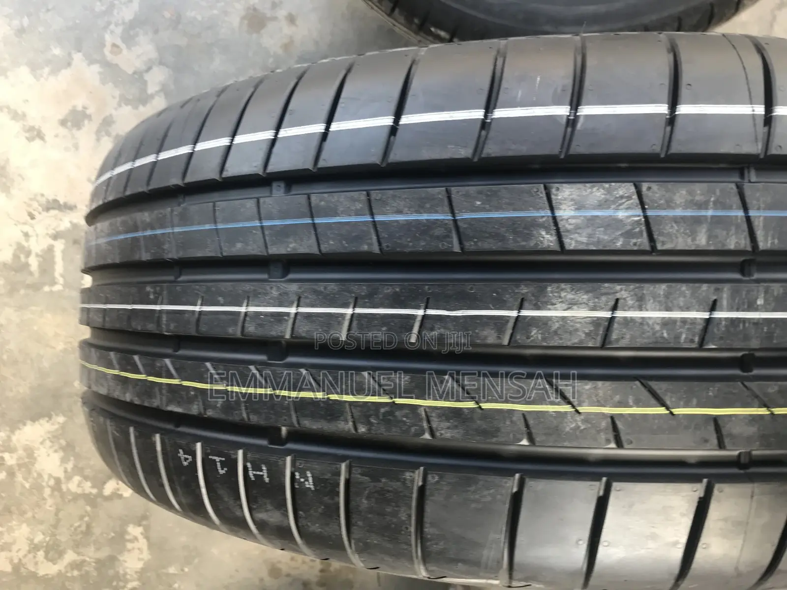 255/55r19 Brigdestone