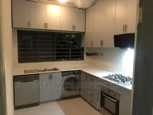 Raf Kitchen Cabinet and Quartz Countertop With MDF