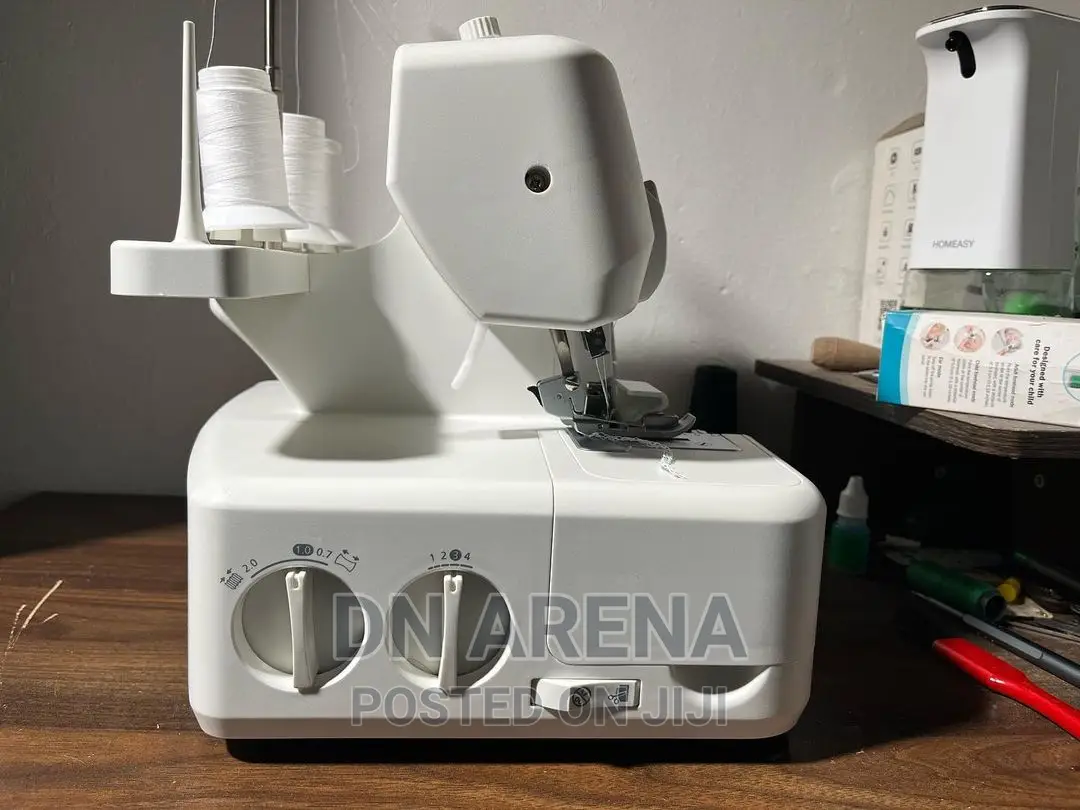 Overlock and Knitting Sewing Machine