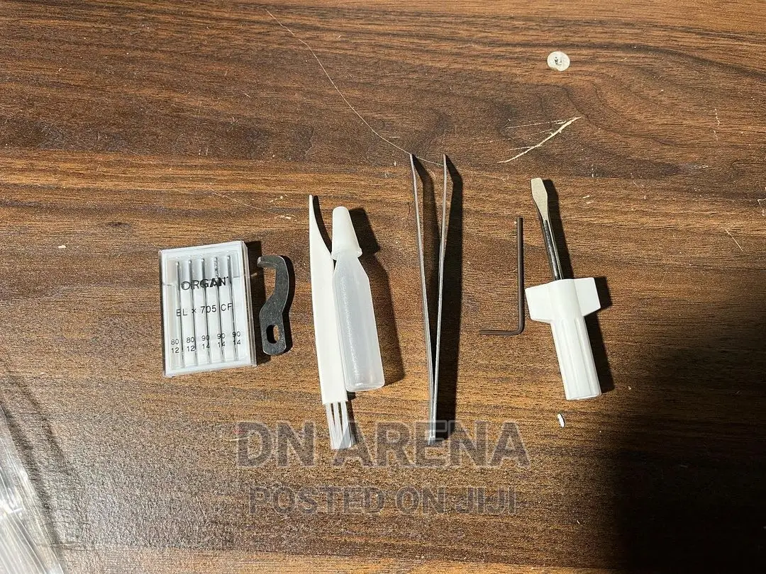 Overlock and Knitting Sewing Machine