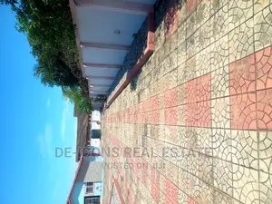 3bdrm Mansion in 3Bedrooms Self, Kasoa for rent