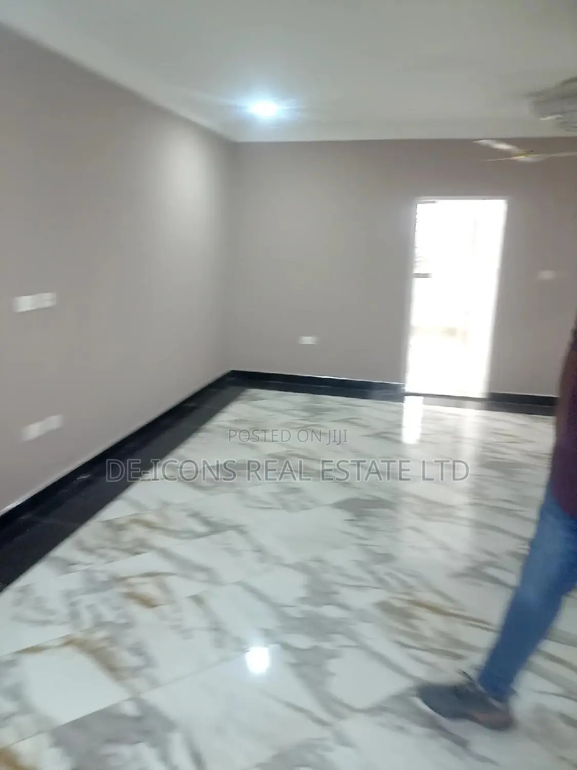 2bdrm Duplex in De-Icons Real Estate, Ga South Municipal for rent