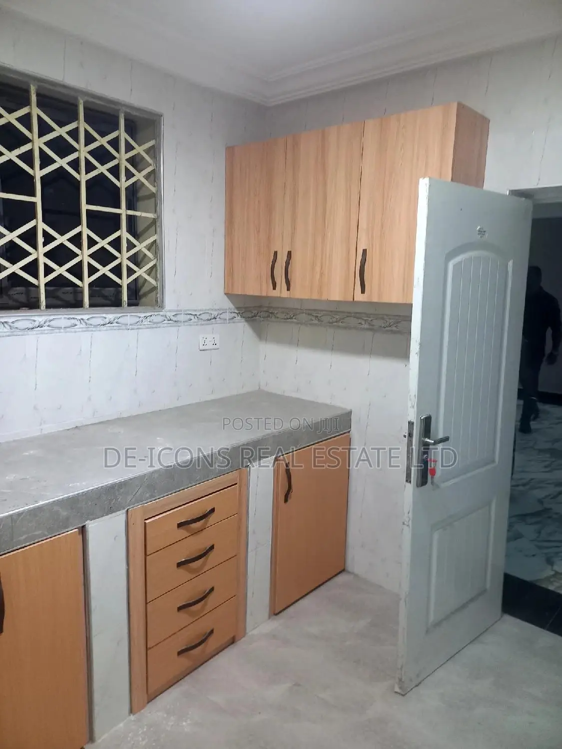 2bdrm Duplex in De-Icons Real Estate, Ga South Municipal for rent