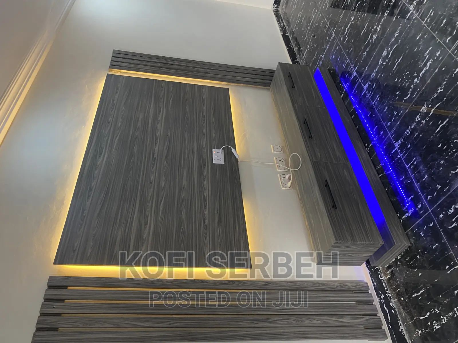 Led Tv Stand With Board N Panels